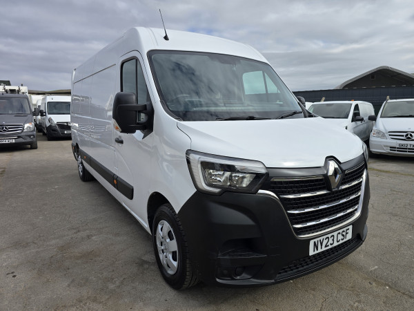 2023/23 Renault Master LM35 dCi 135 Advance LWB FWD Medium Roof Panel Van // PBT00-463
